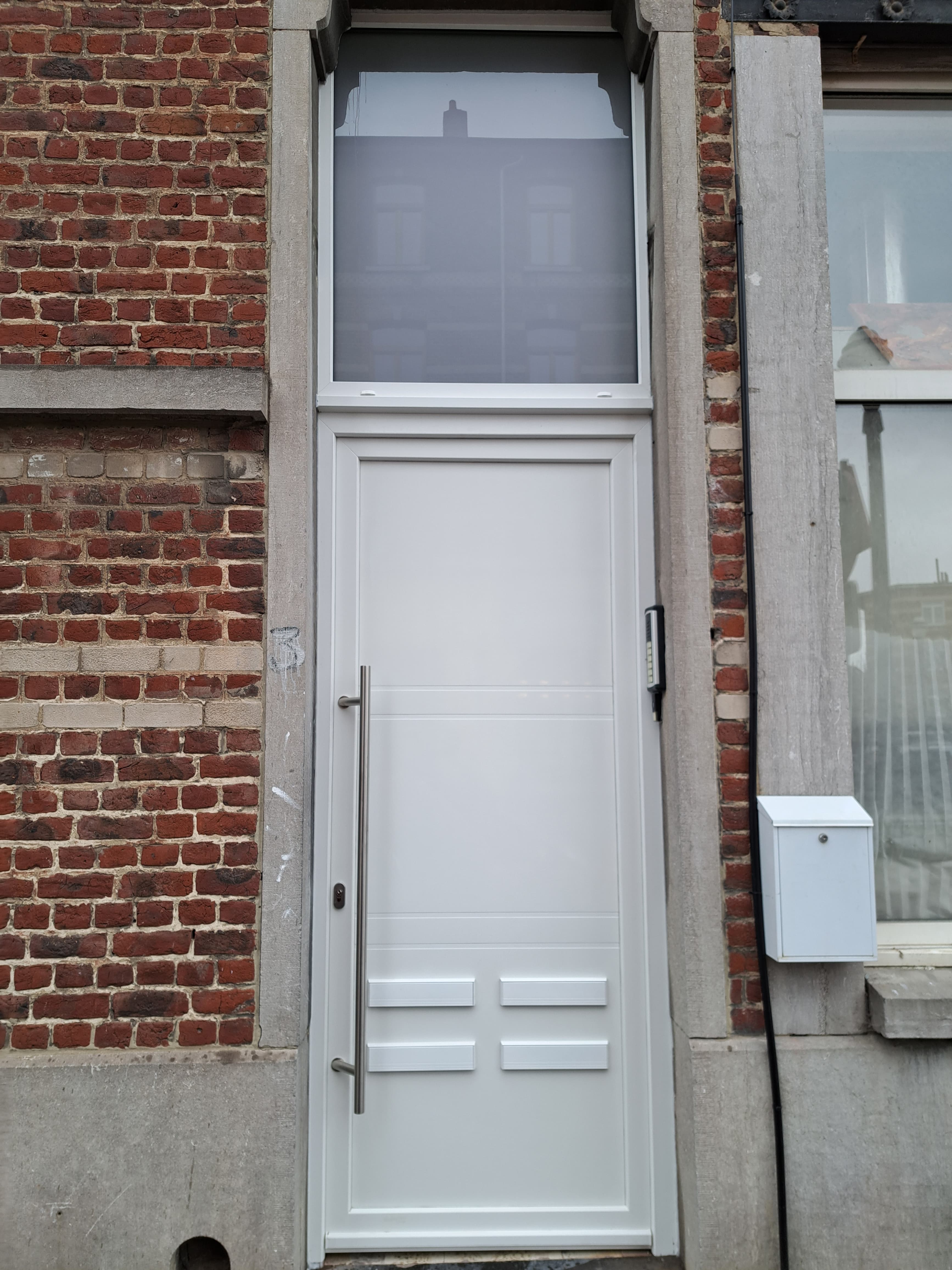 Installation porte d'entrée